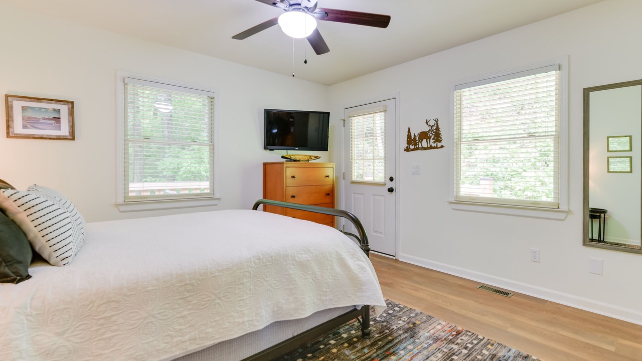 Photo of Bedroom in Mountain Springs