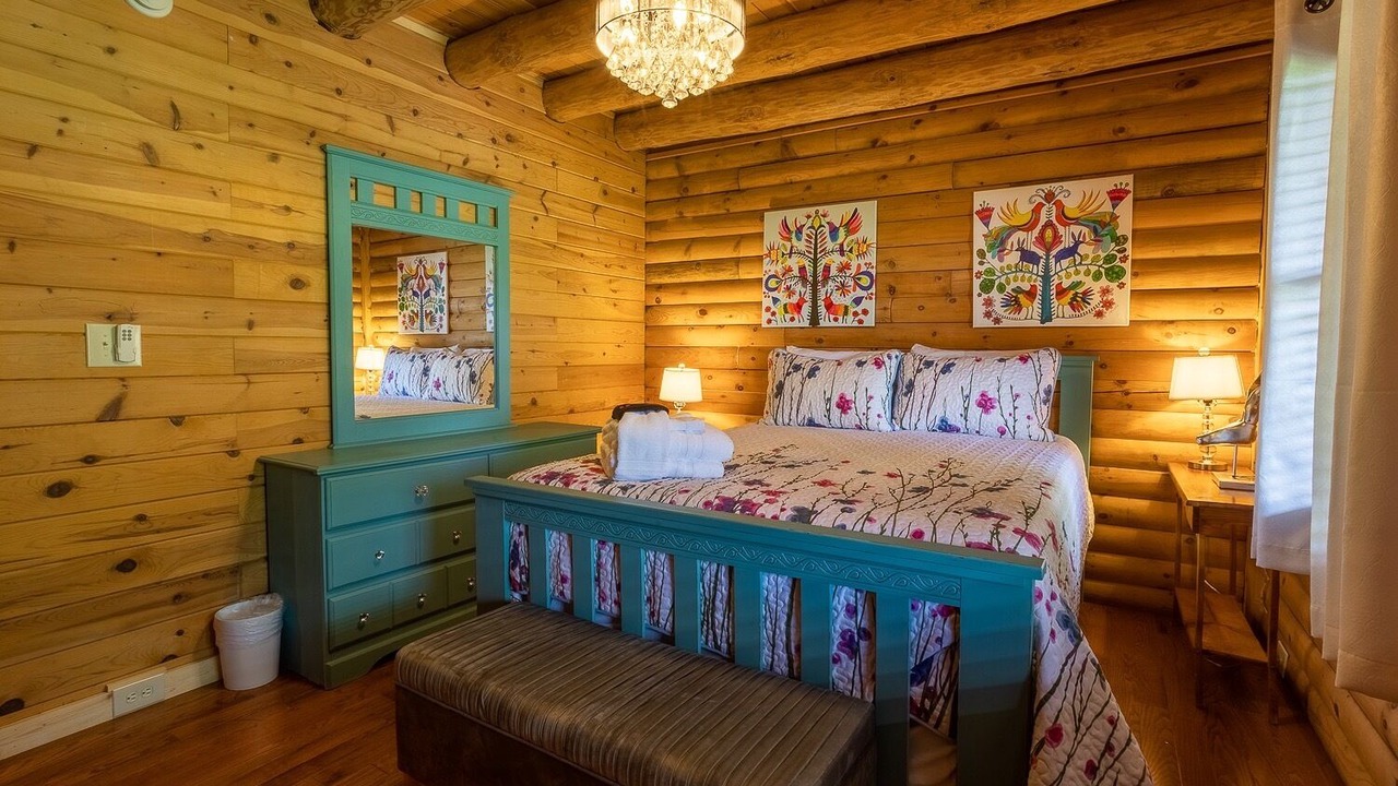 Photo of Bedroom in Weaverville