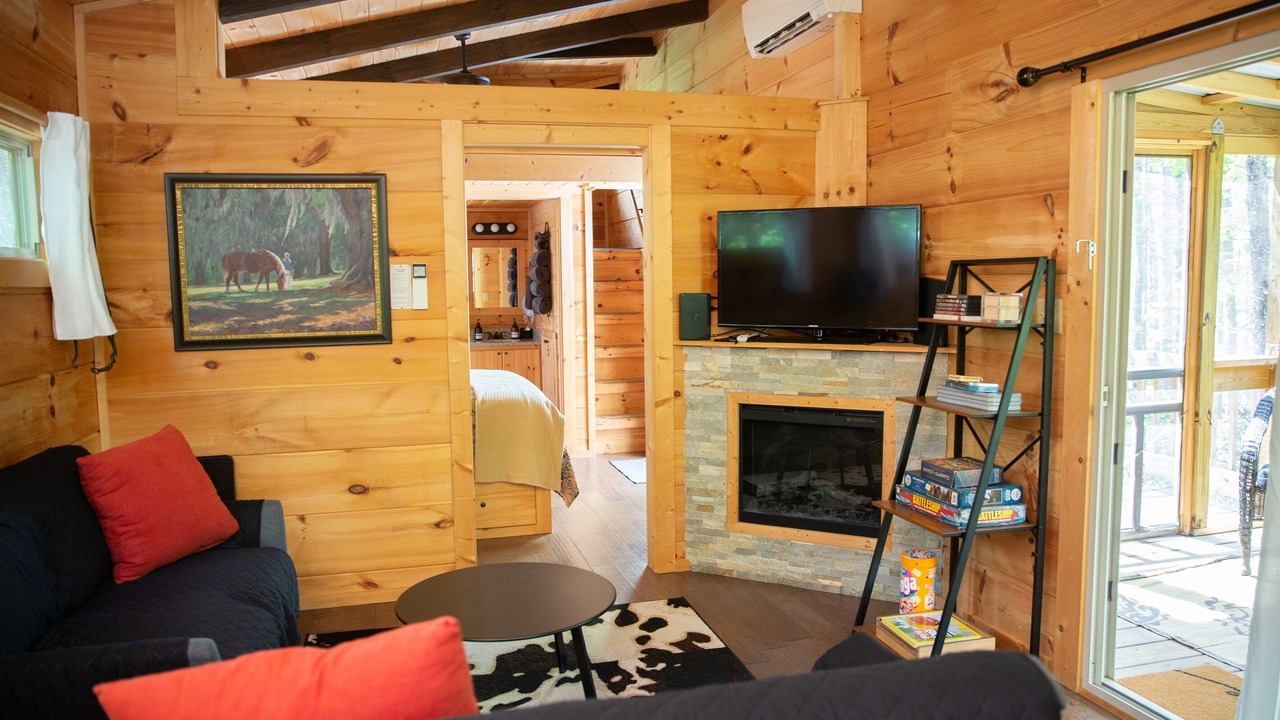 Photo of Livingroom in Mill Spring