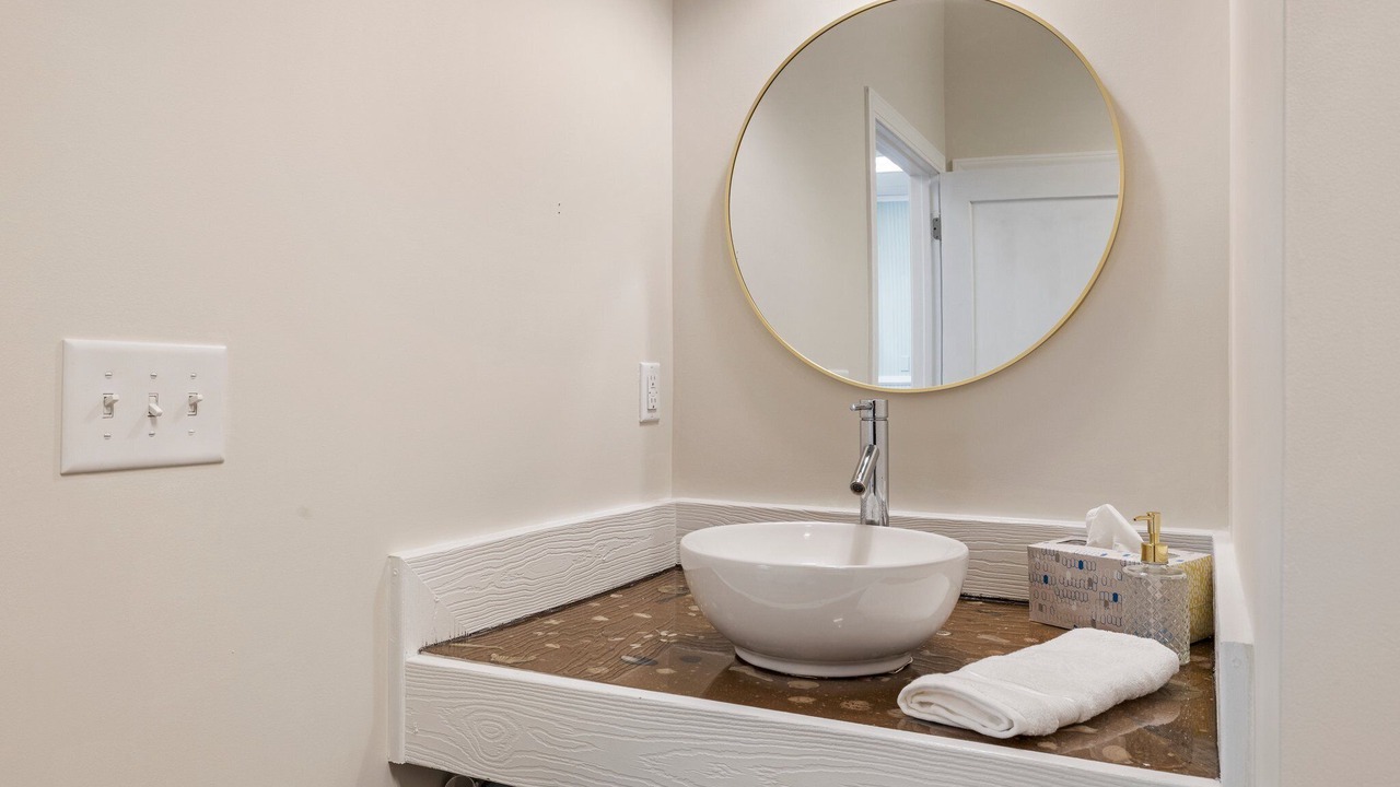 Photo of Bathroom in Harkers Island
