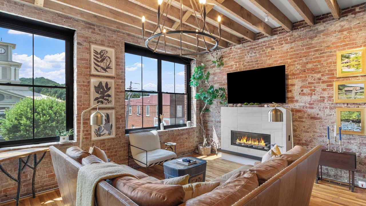 Photo of Livingroom in Burnsville