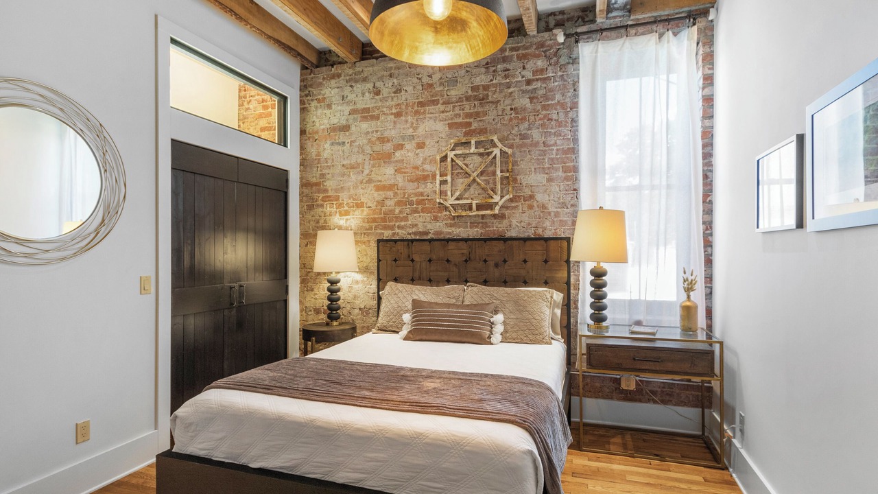 Photo of Bedroom in Burnsville
