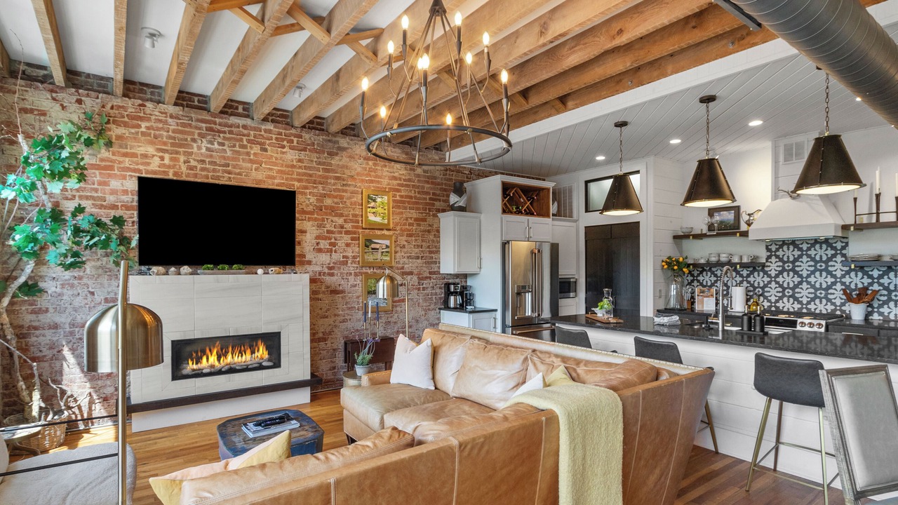 Photo of Livingroom in Burnsville