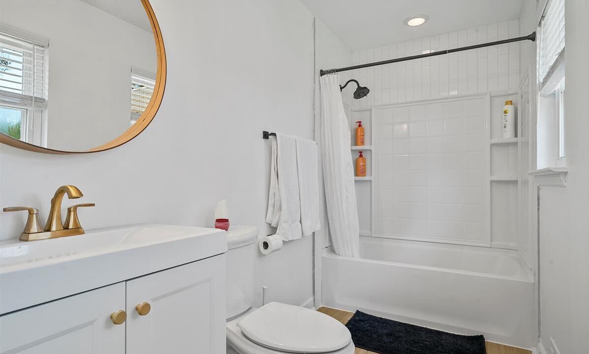 Photo of Bathroom in Toddville Road