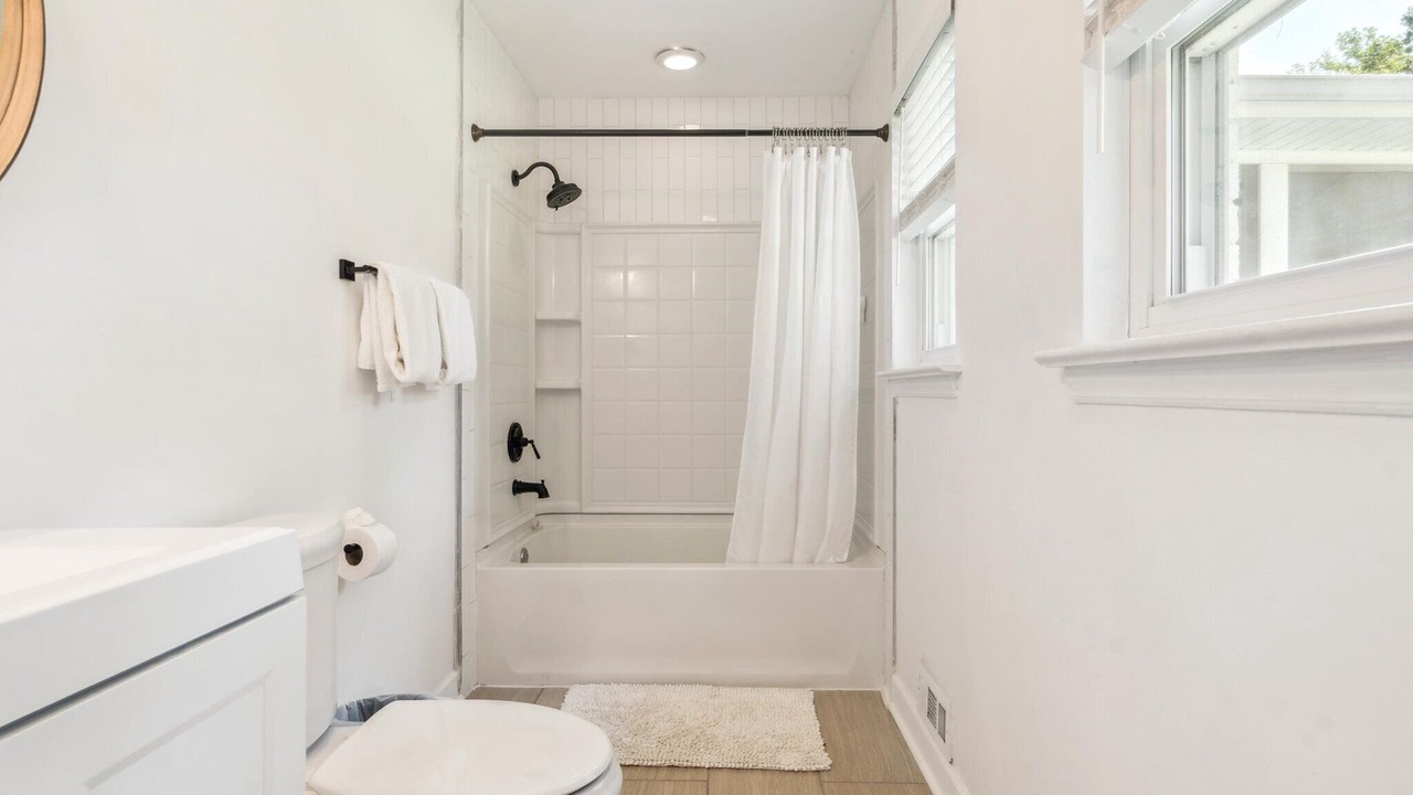 Photo of Bathroom in Toddville Road
