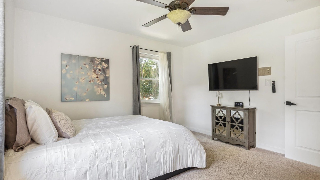 Photo of Bedroom in Toddville Road