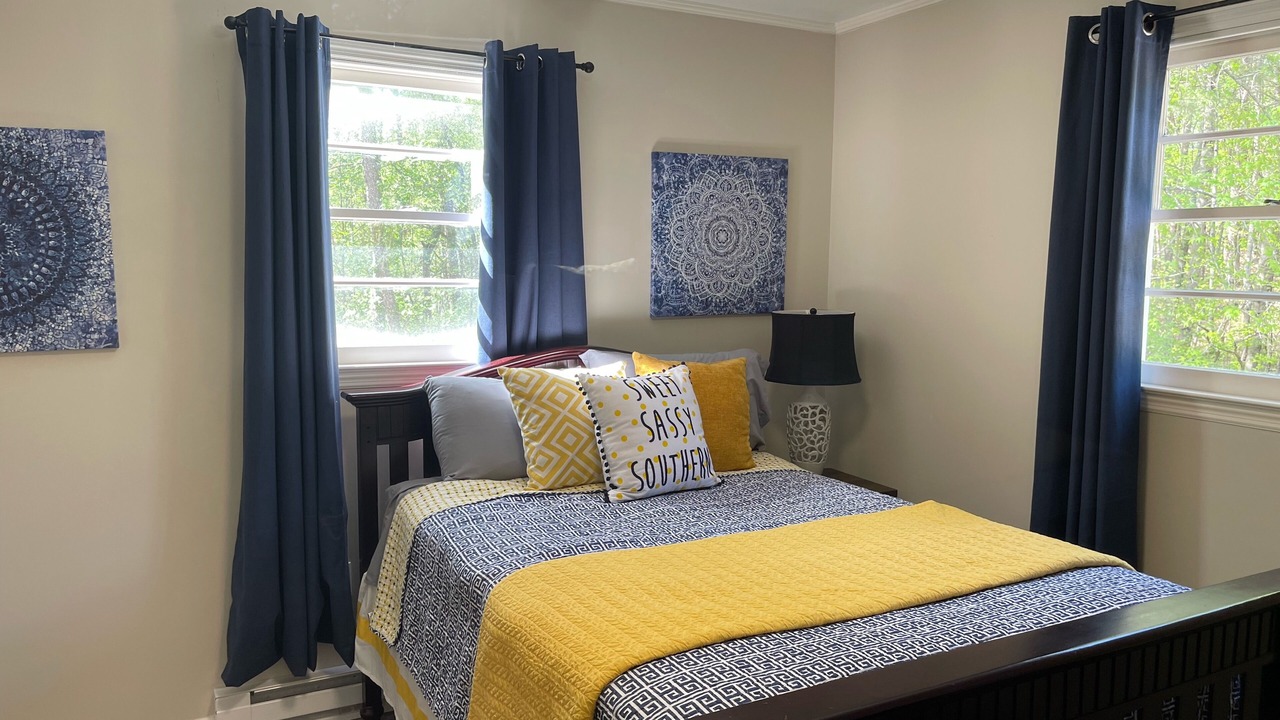 Photo of Bedroom in Seneca