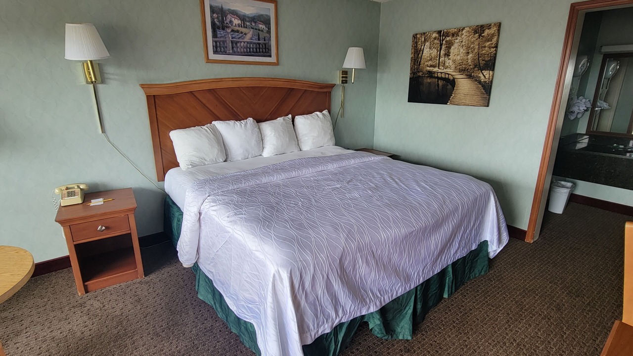 Photo of Bedroom in Asheville