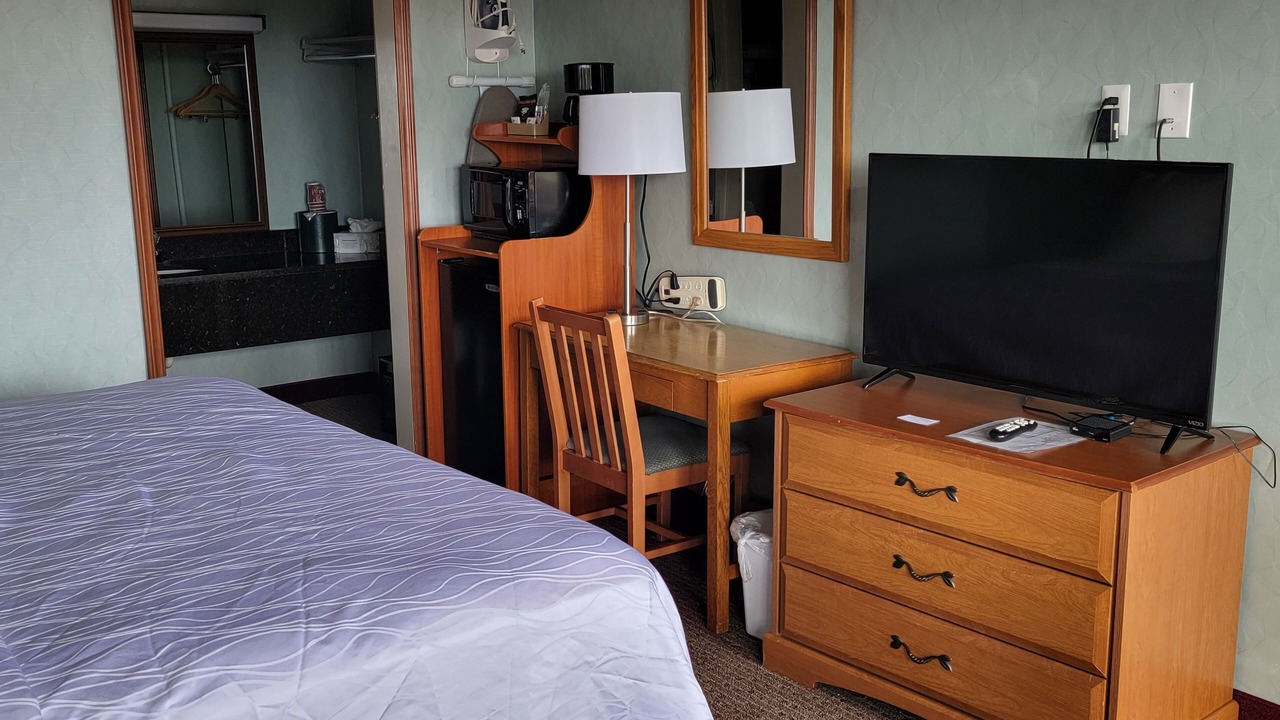 Photo of Bedroom in Asheville