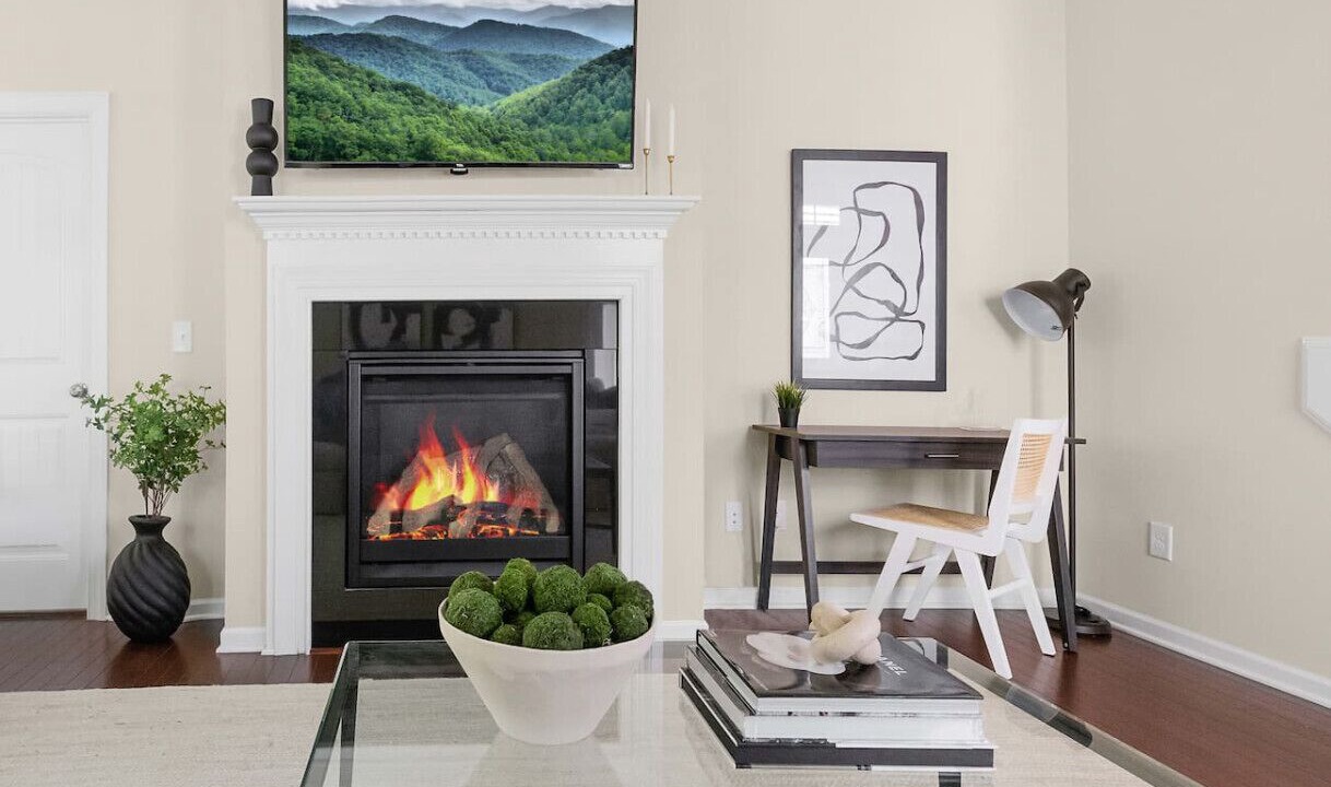 Photo of Livingroom in Cary
