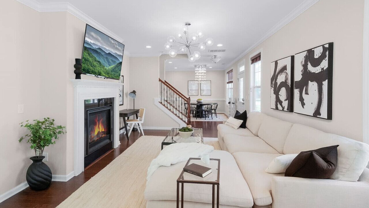 Photo of Livingroom in Cary
