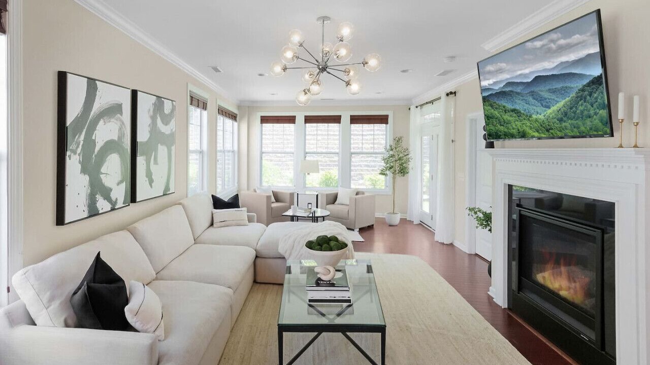 Photo of Livingroom in Cary