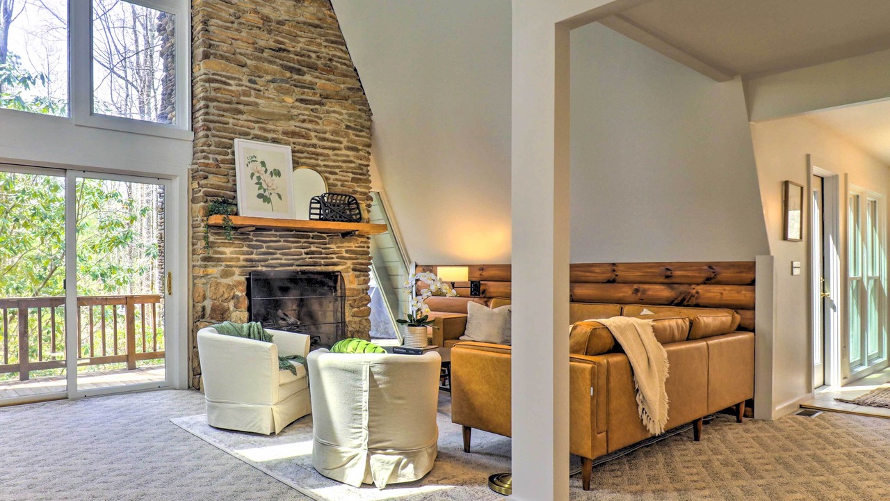 Photo of Livingroom in Brevard