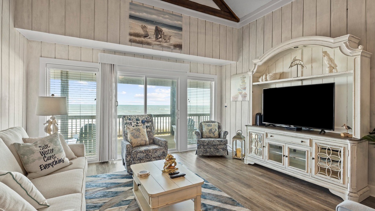 Photo of Bedroom in Pine Knoll Shores
