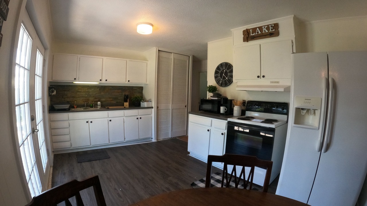 Photo of Kitchen in Guntersville