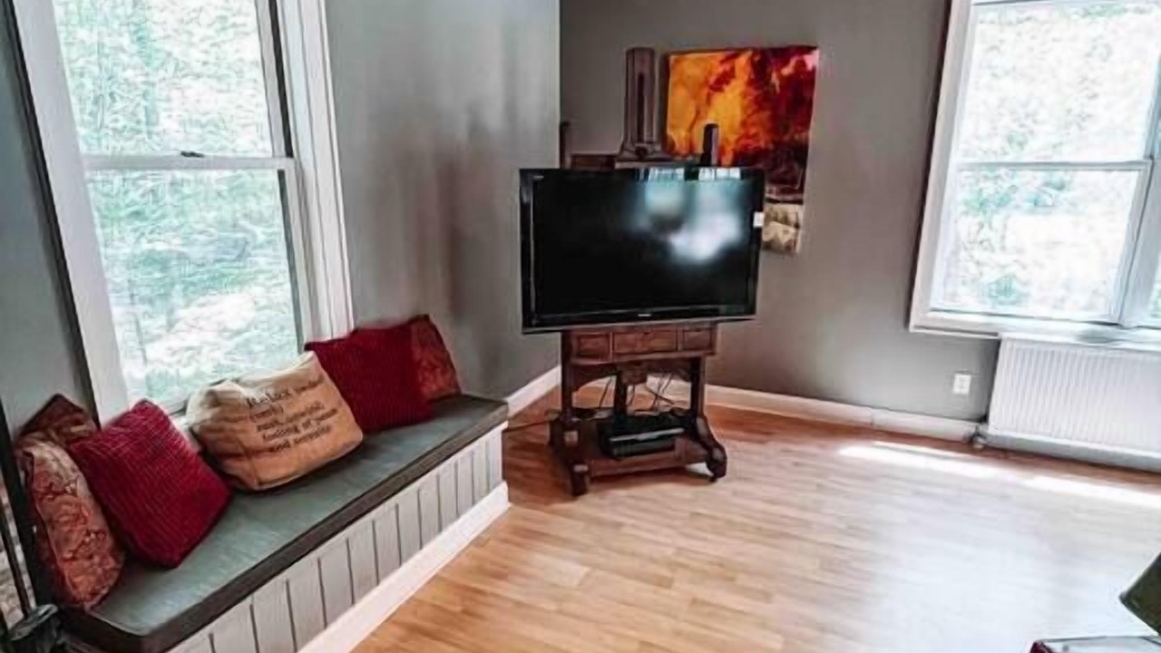 Photo of Livingroom in Scaly Mountain