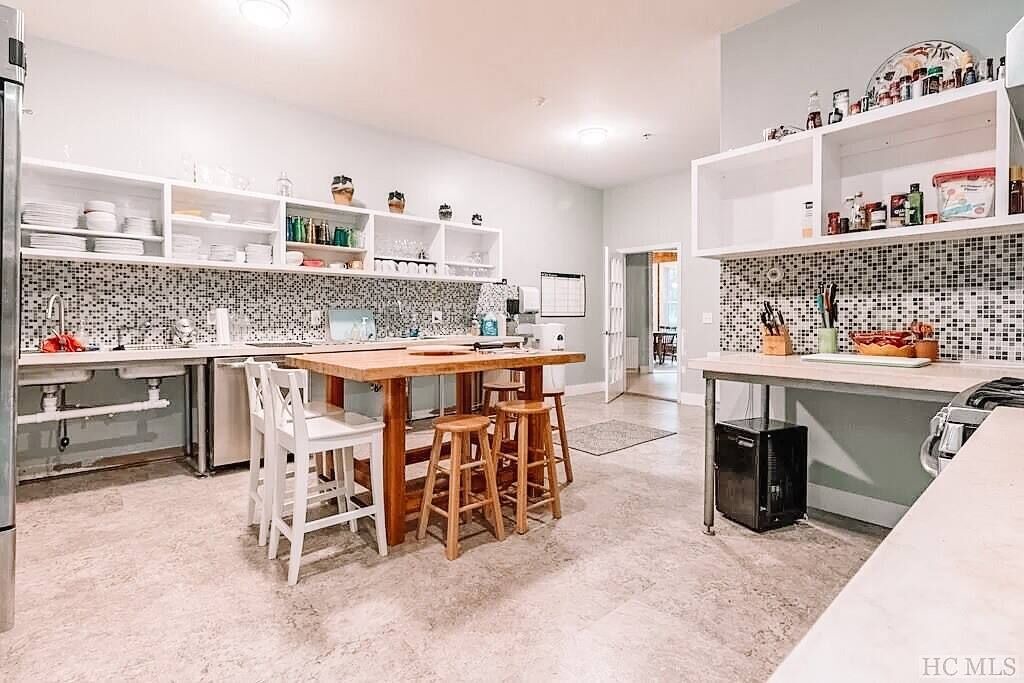 Photo of Kitchen in Scaly Mountain