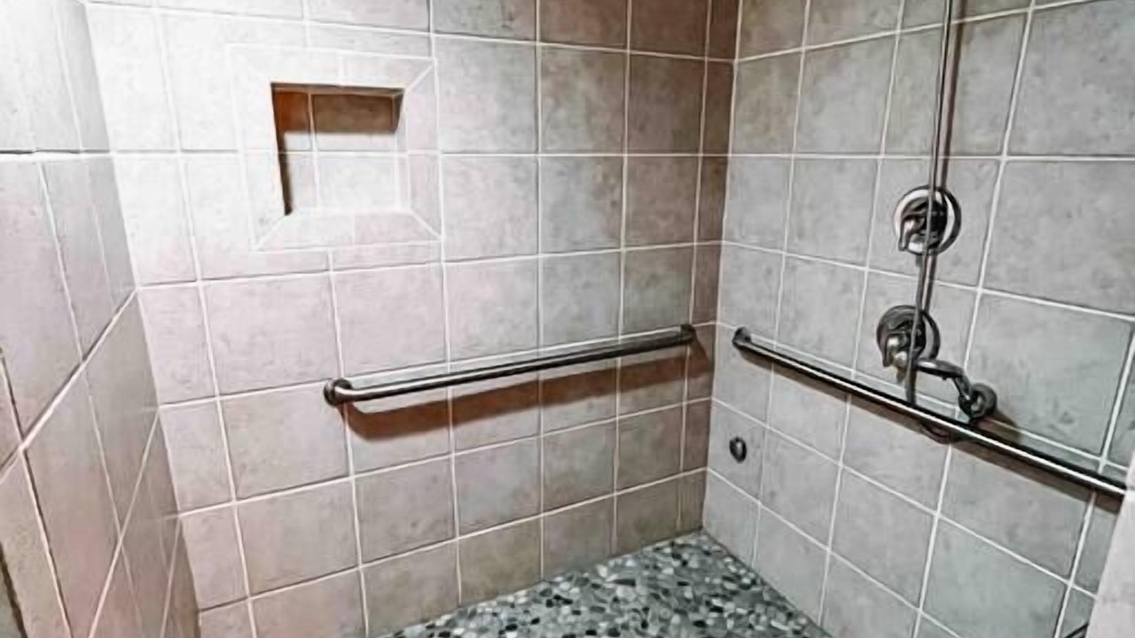 Photo of Bathroom in Scaly Mountain