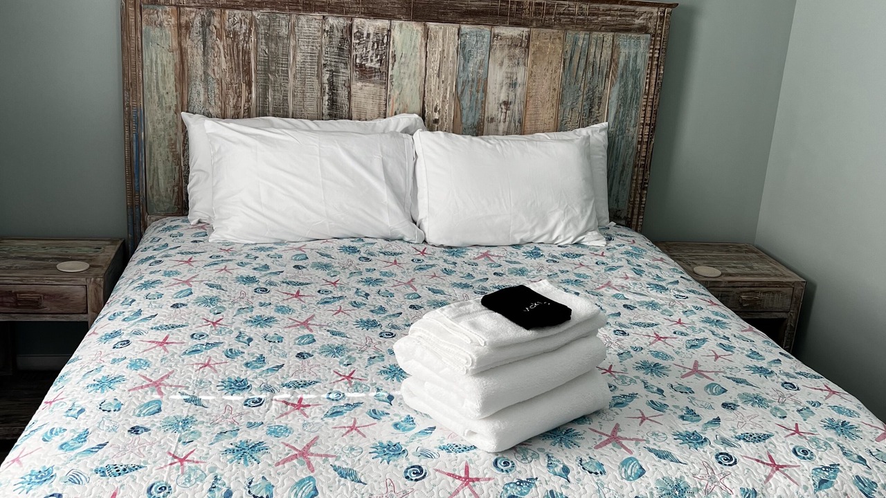 Photo of Bedroom in Corolla Light