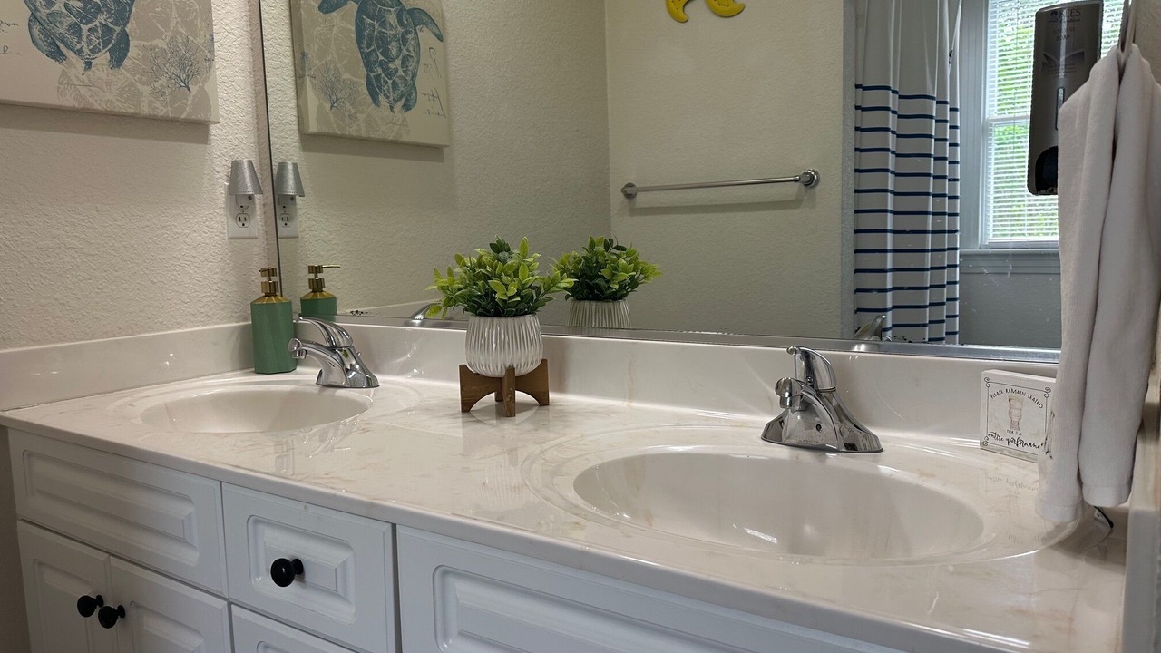 Photo of Bathroom in Bermuda Bay