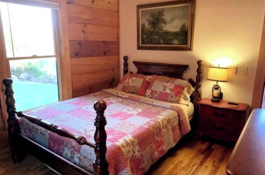 Photo of Bedroom in Traphill