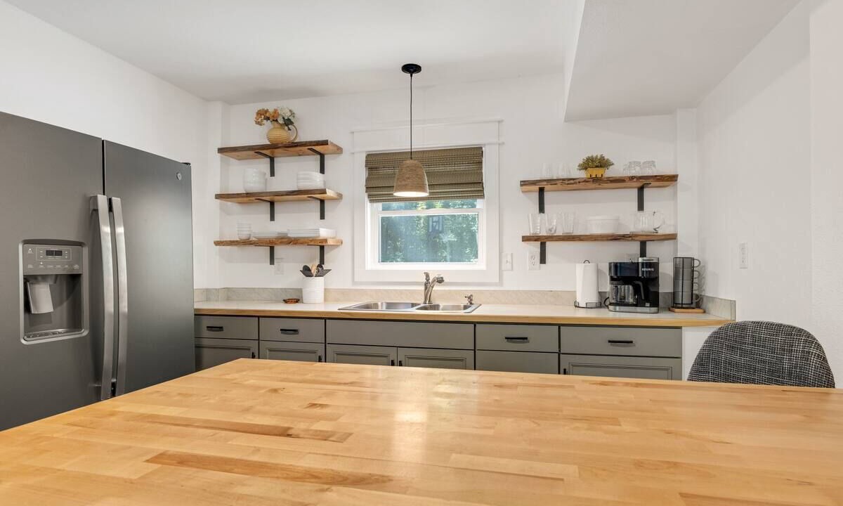 Photo of Kitchen in Sea Scape
