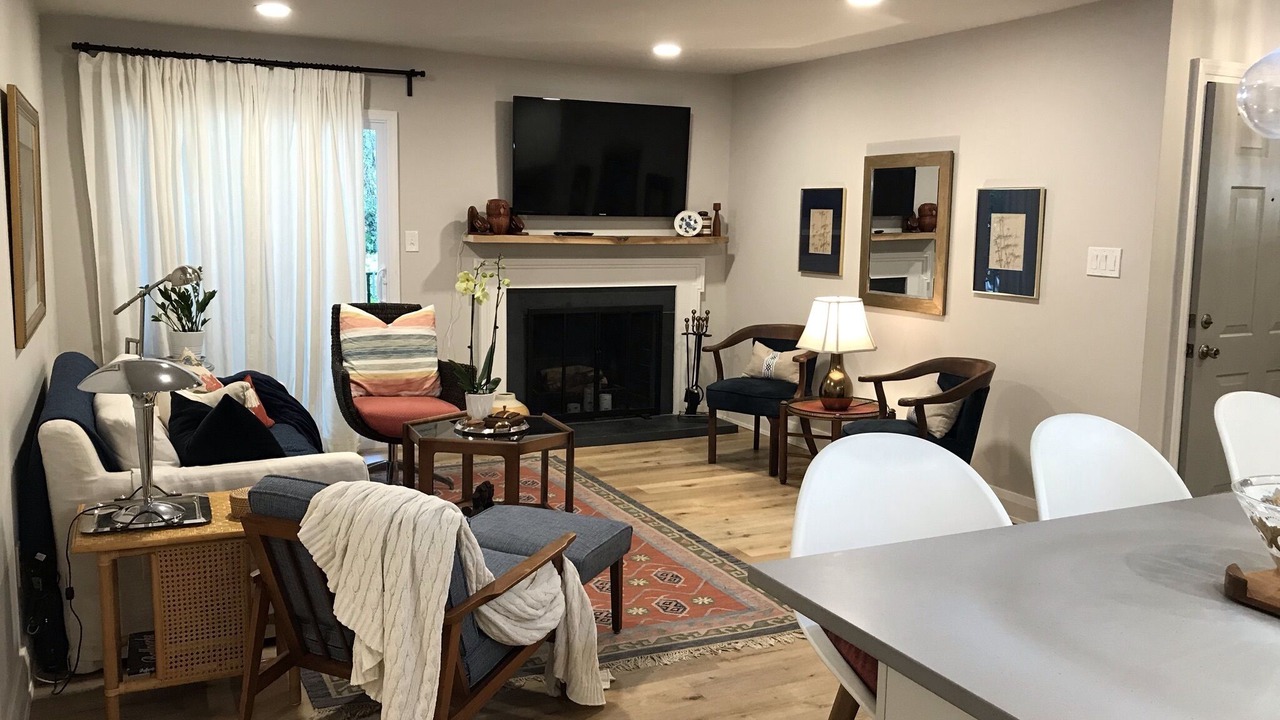 Photo of Livingroom in Myers Park