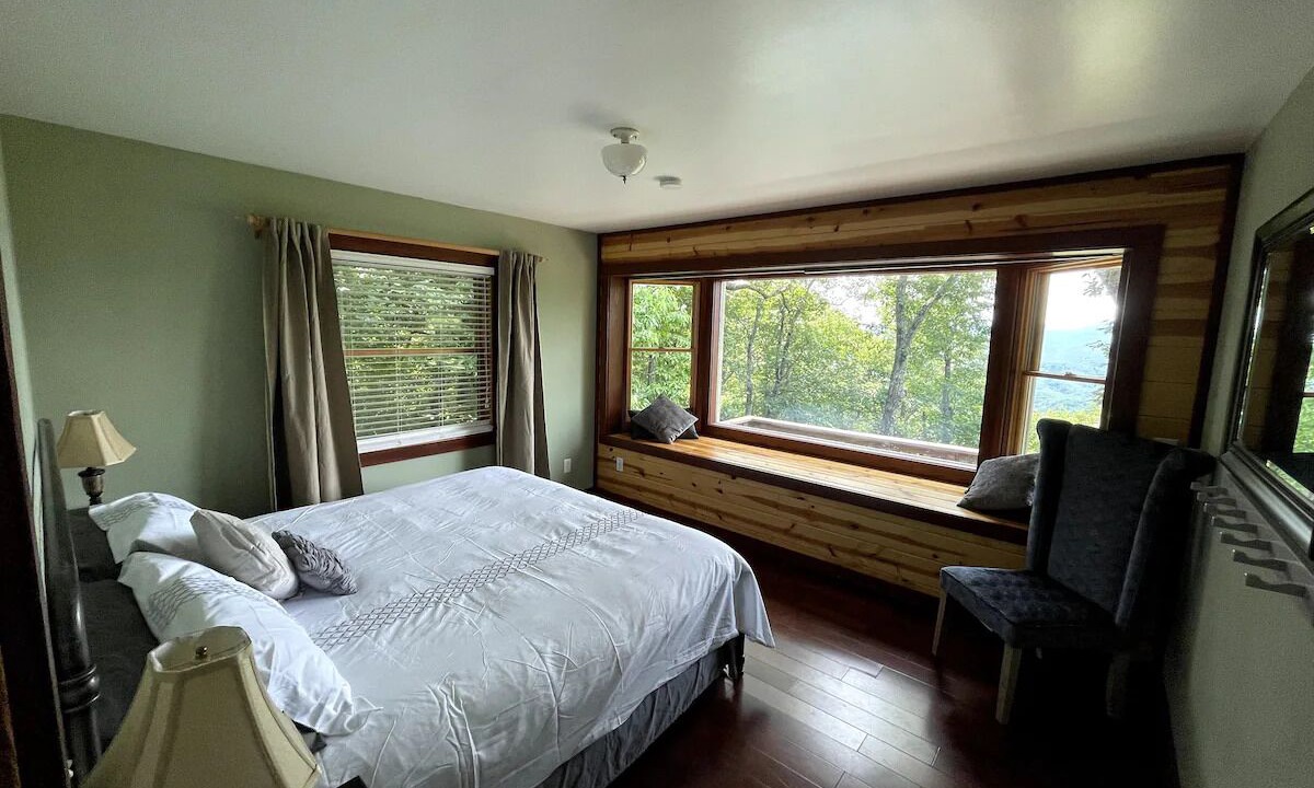 Photo of Bedroom in Apple Ridge
