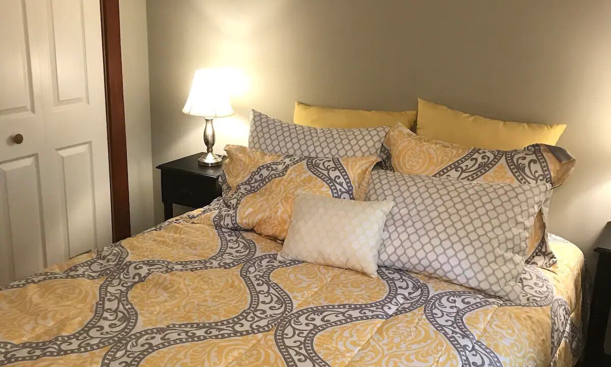 Photo of Bedroom in Apple Ridge