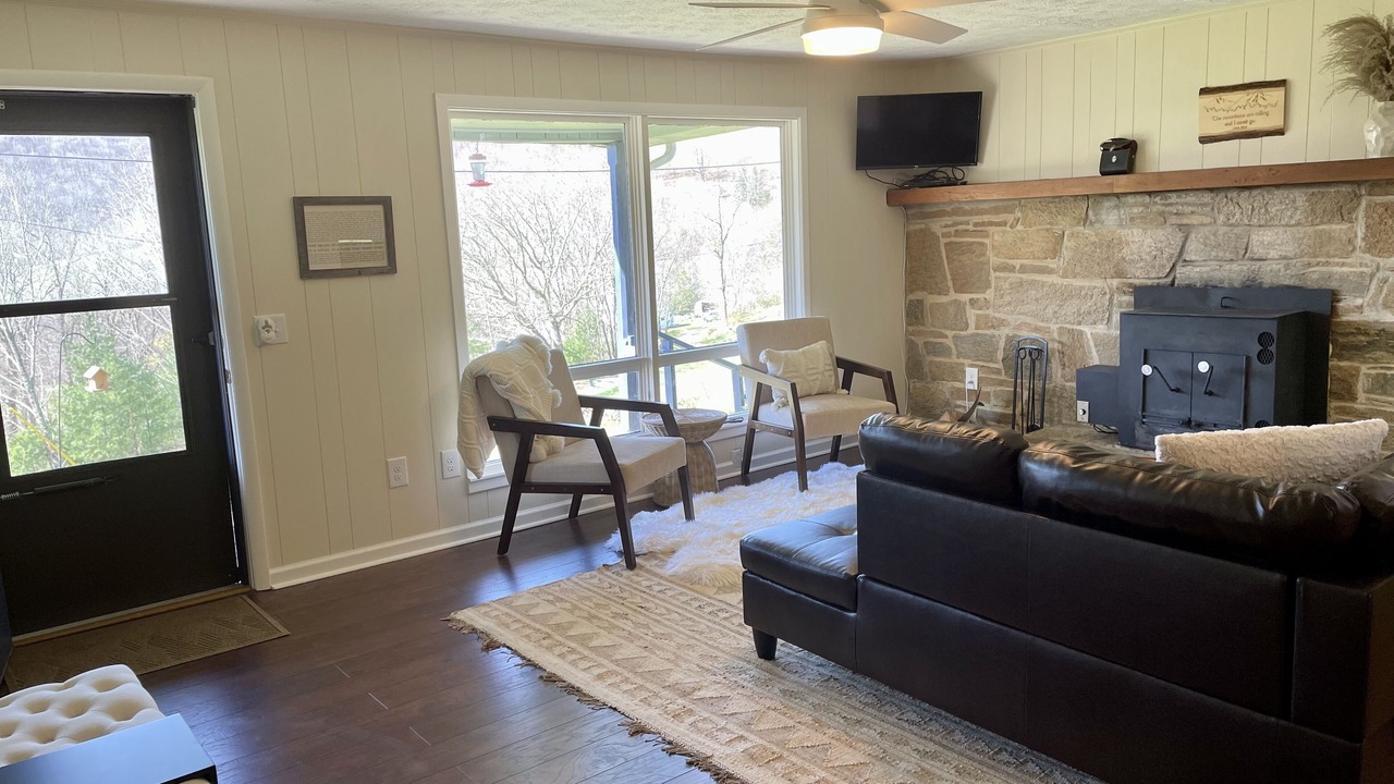 Photo of Livingroom in Todd