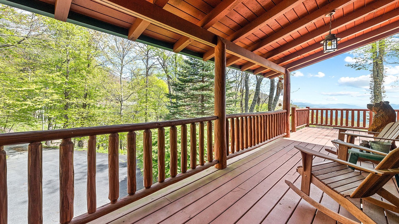 Photo of Patio Balcony in Maggie Valley