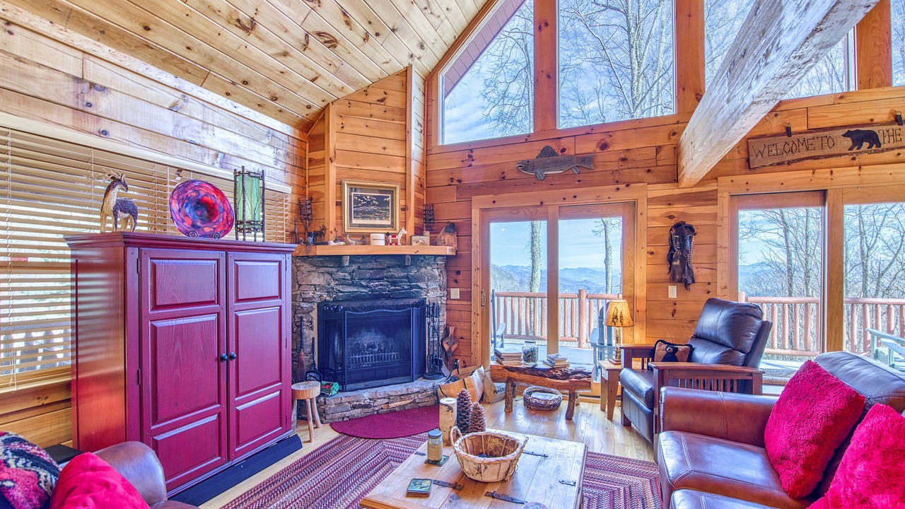 Photo of Livingroom in Maggie Valley