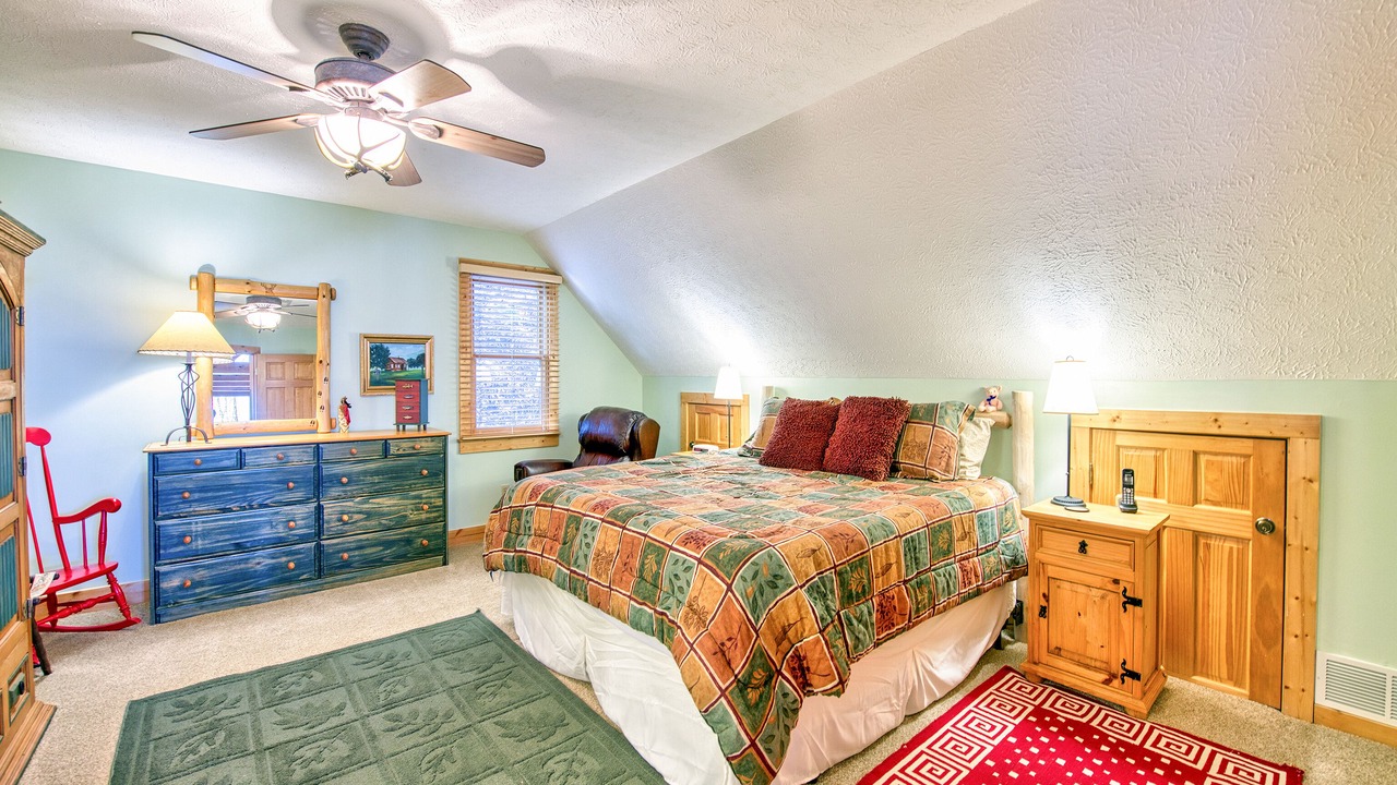 Photo of Bedroom in Maggie Valley