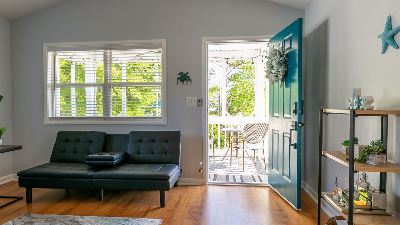 Photo of Livingroom in Colington Harbour