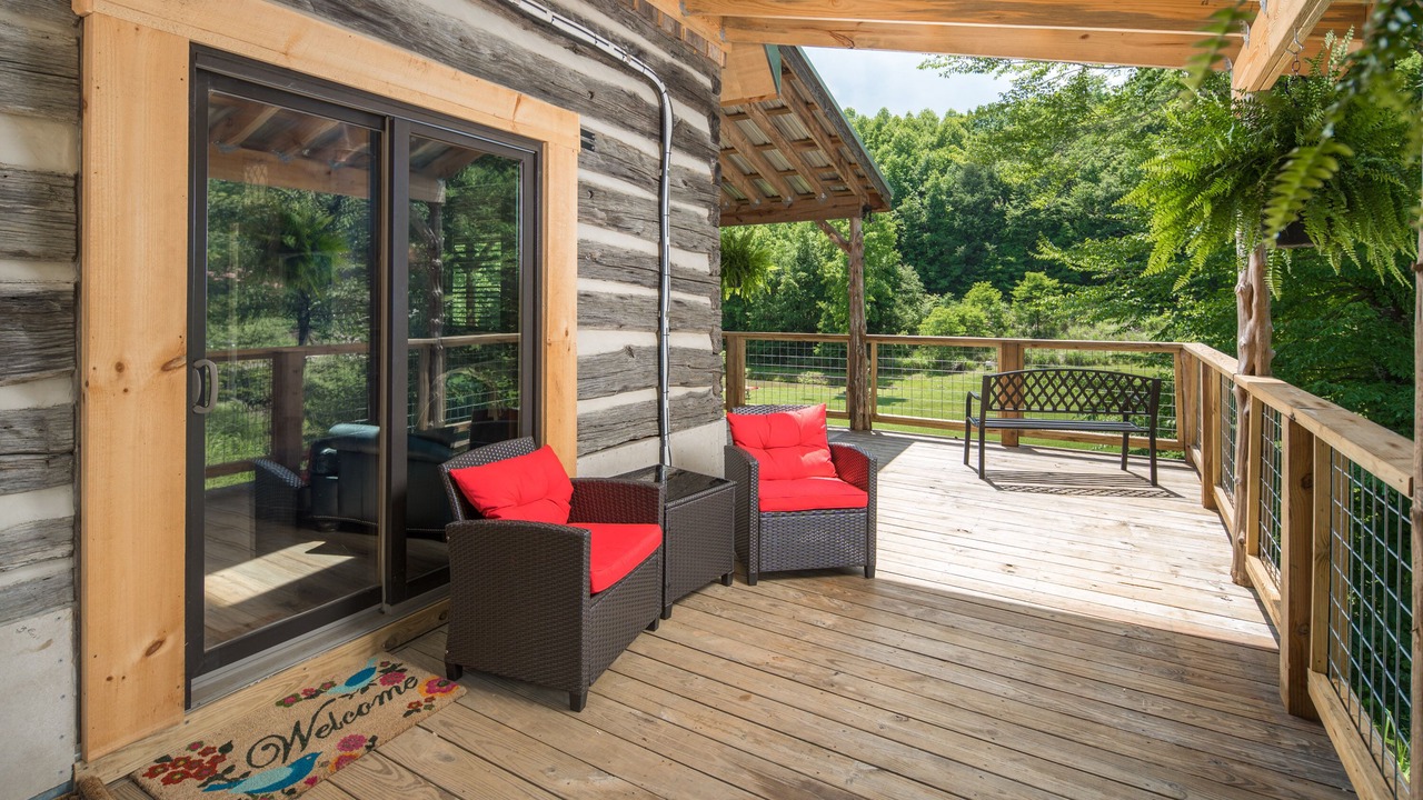 Photo of Patio Balcony in Lenoir