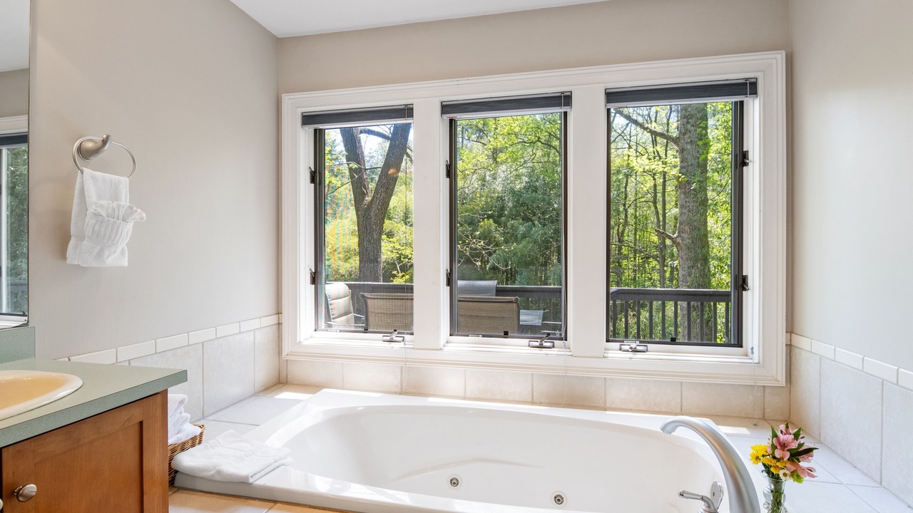 Photo of Bathroom in Hendersonville