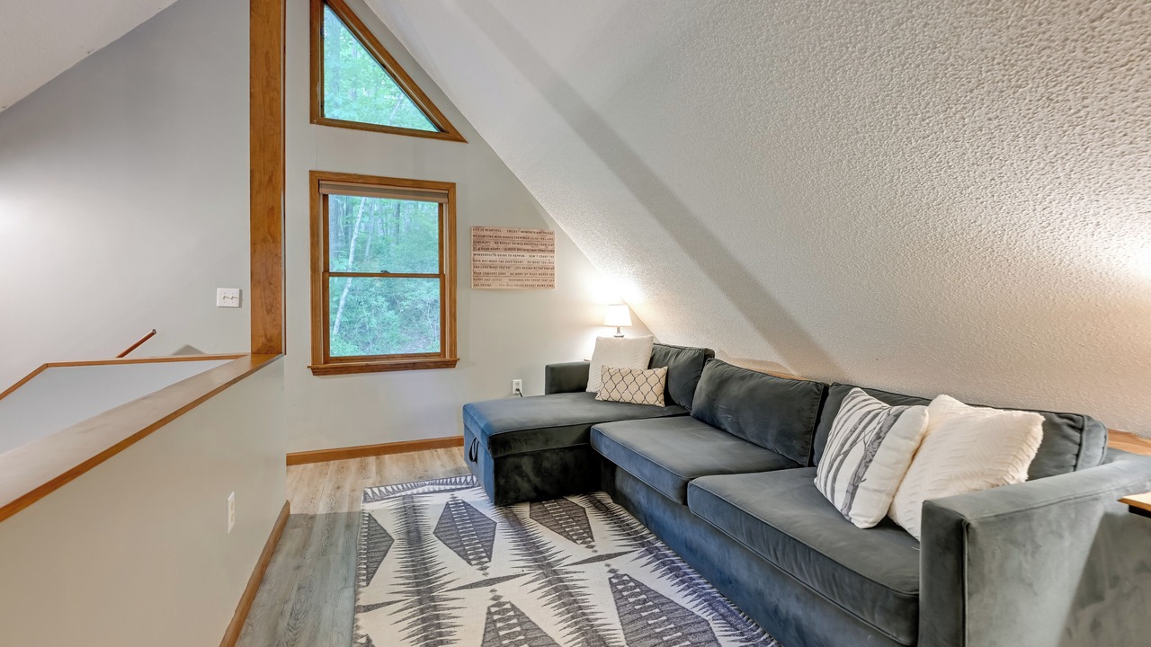 Photo of Livingroom in Sapphire
