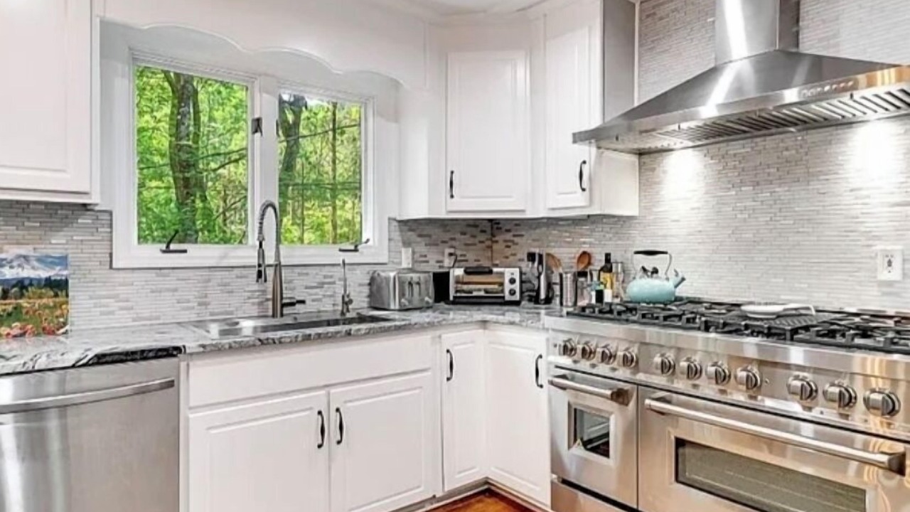 Photo of Kitchen in Highlands Hills
