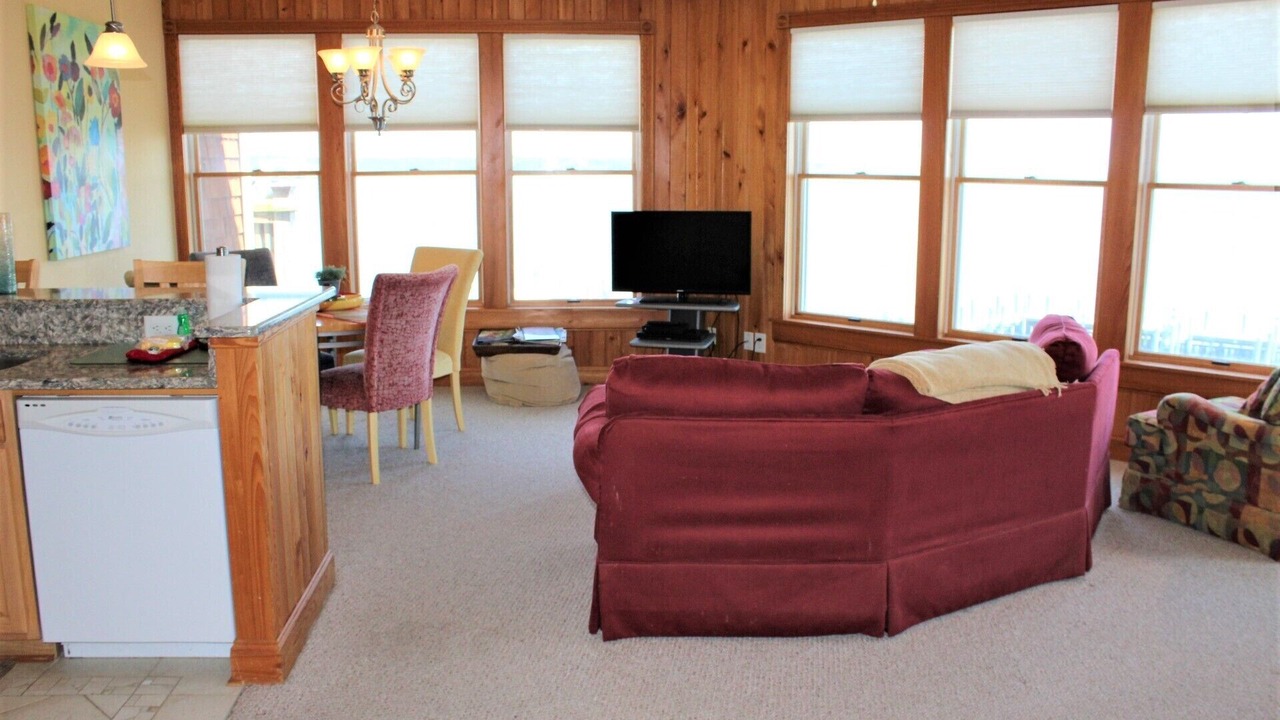 Photo of Livingroom in Manteo