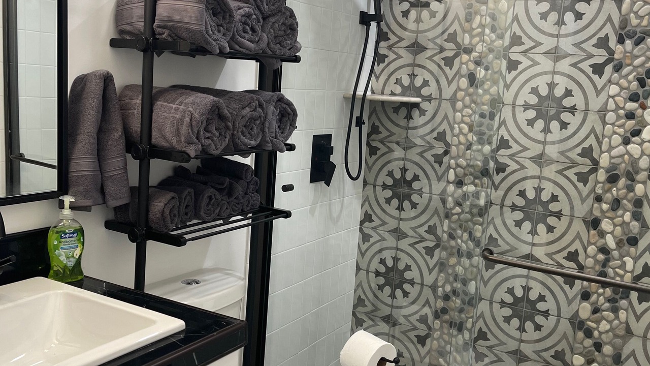 Photo of Bathroom in Hendersonville