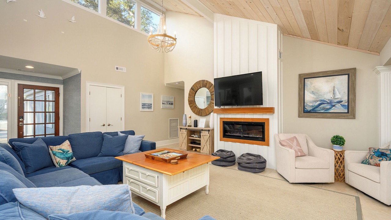 Photo of Livingroom in Lawton Woods