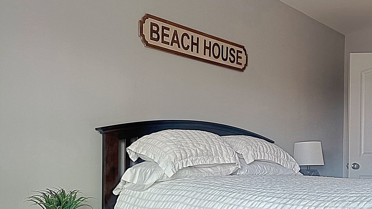 Photo of Bedroom in Wilmington Beach