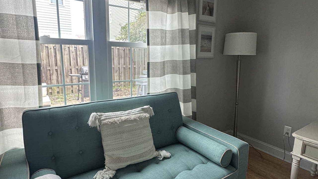 Photo of Livingroom in Wilmington Beach