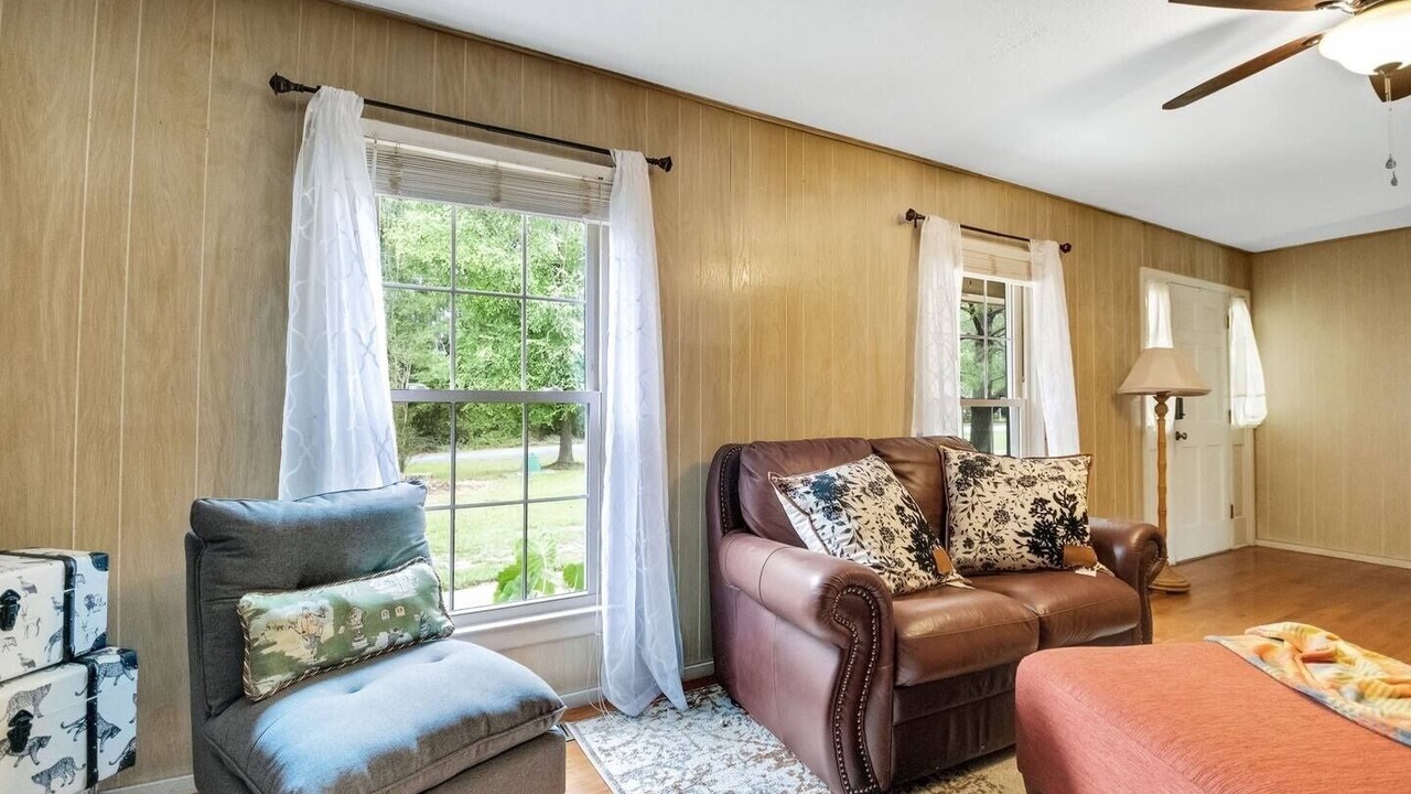 Photo of Livingroom in Aberdeen