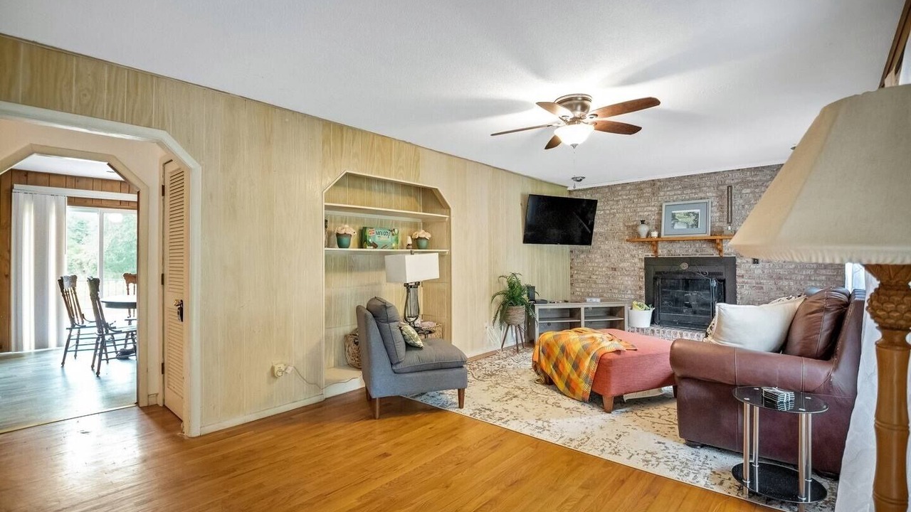 Photo of Livingroom in Aberdeen