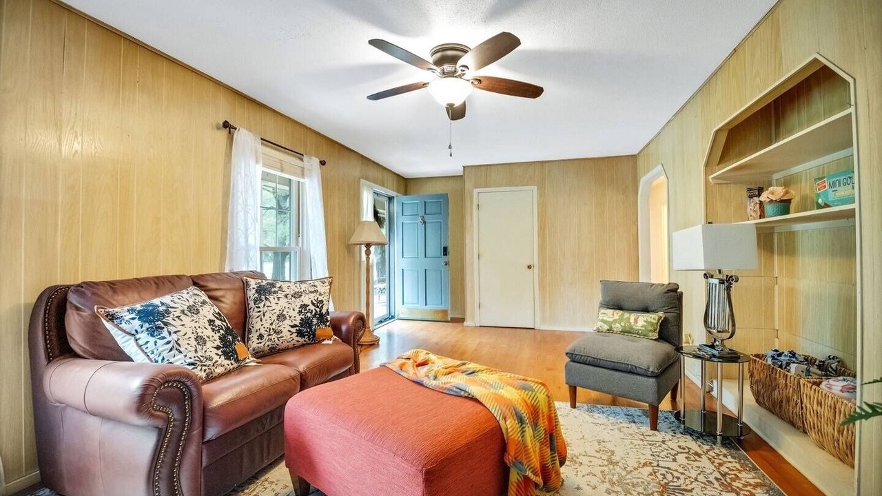 Photo of Livingroom in Aberdeen