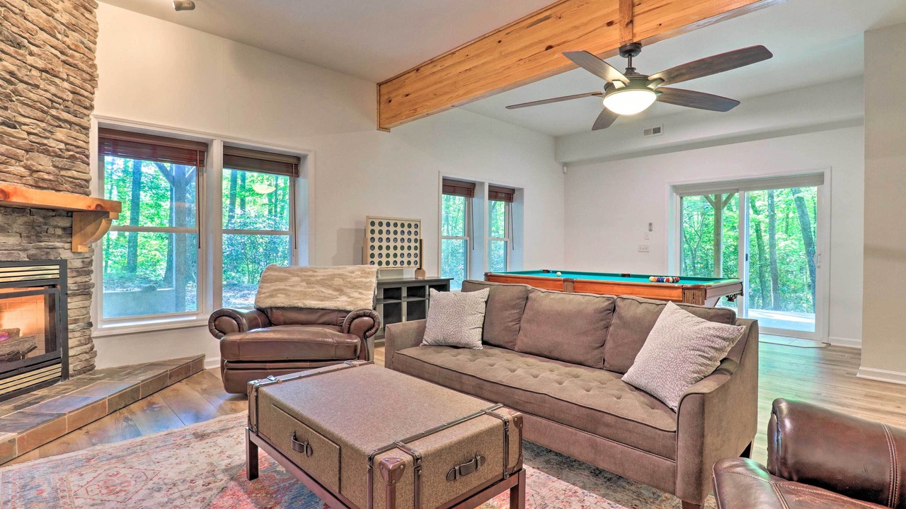 Photo of Livingroom in Sapphire