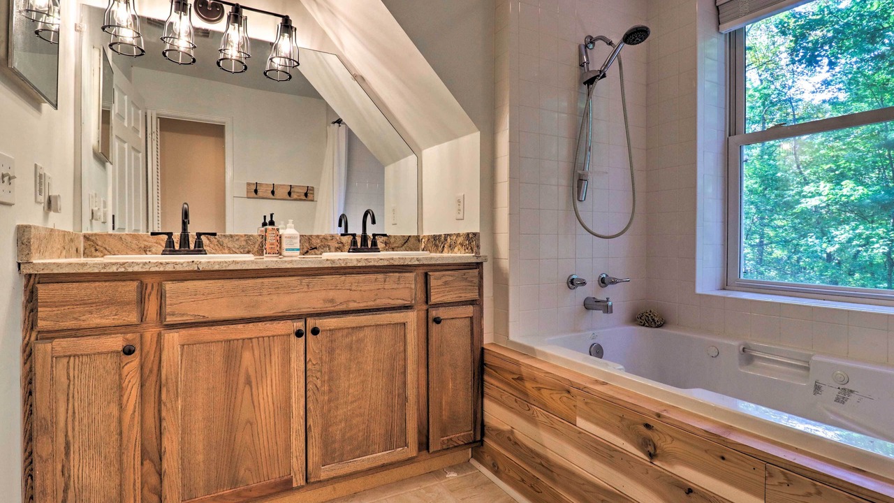 Photo of Bathroom in Sapphire