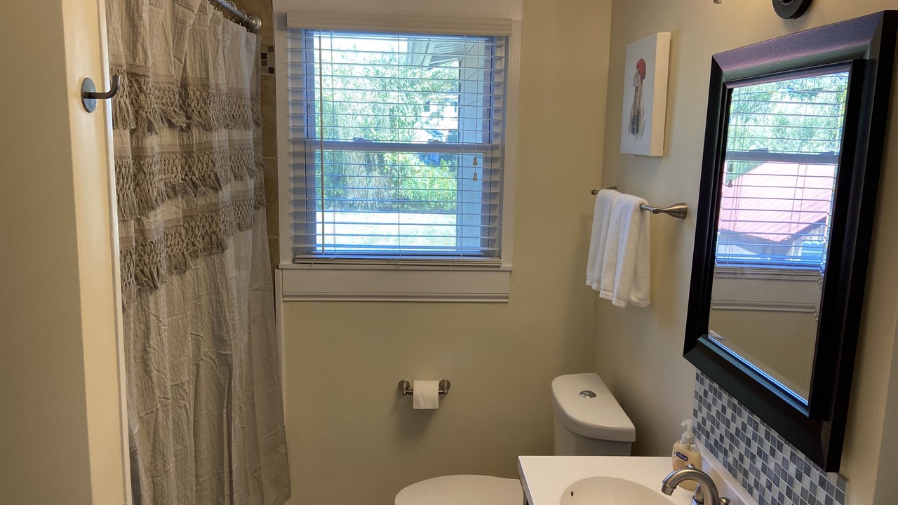 Photo of Bathroom in Villa Heights