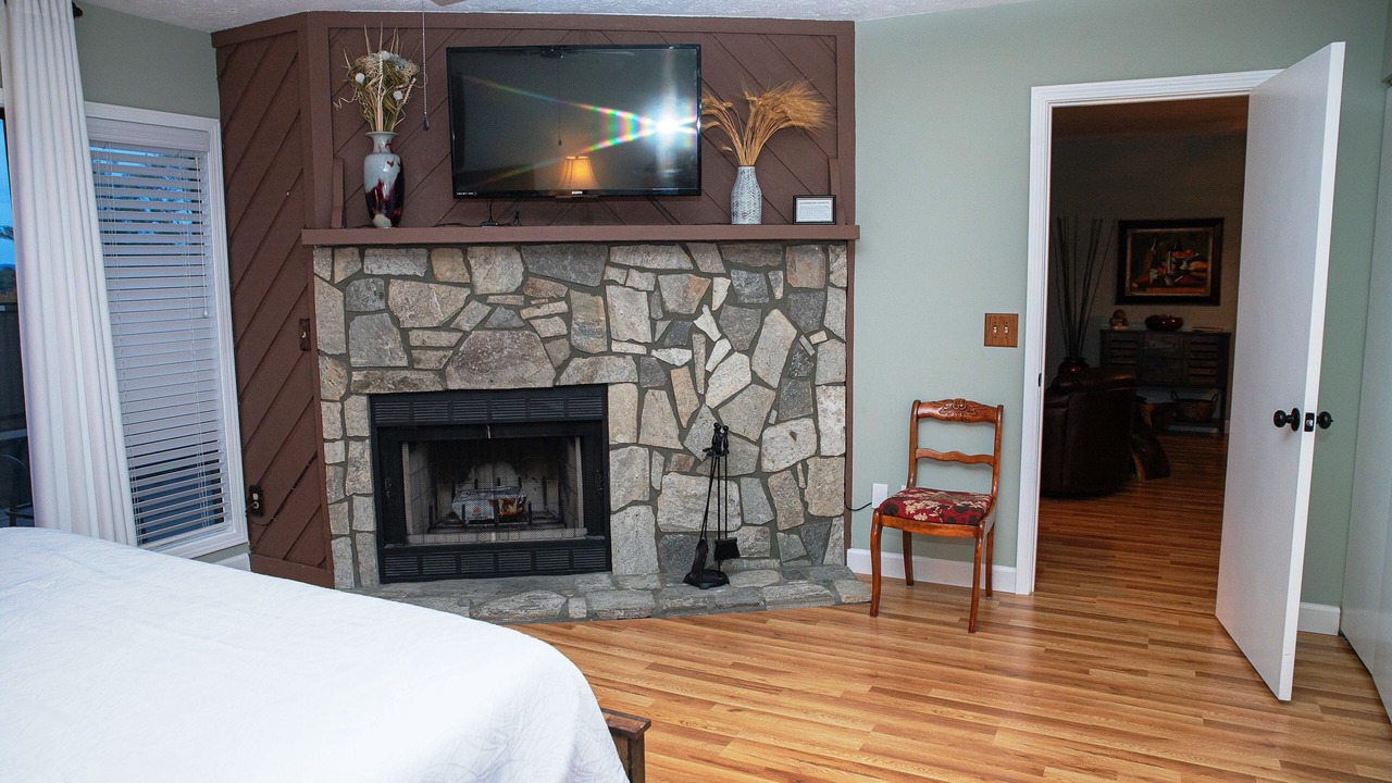 Photo of Livingroom in Lake Toxaway